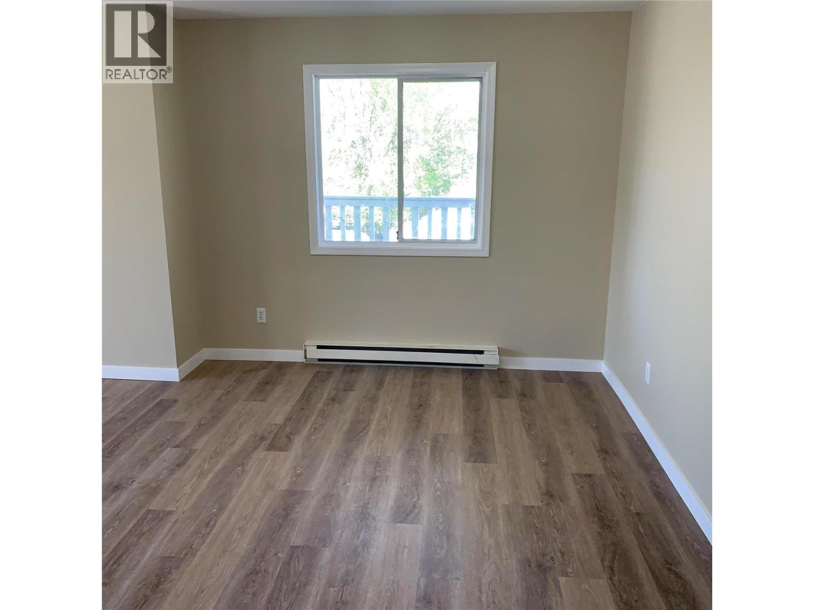  1425 Highland Drive South, Kelowna