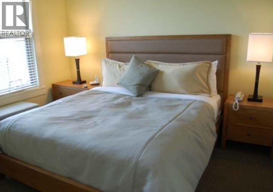 4200 Lakeshore Drive Unit# 204, Osoyoos