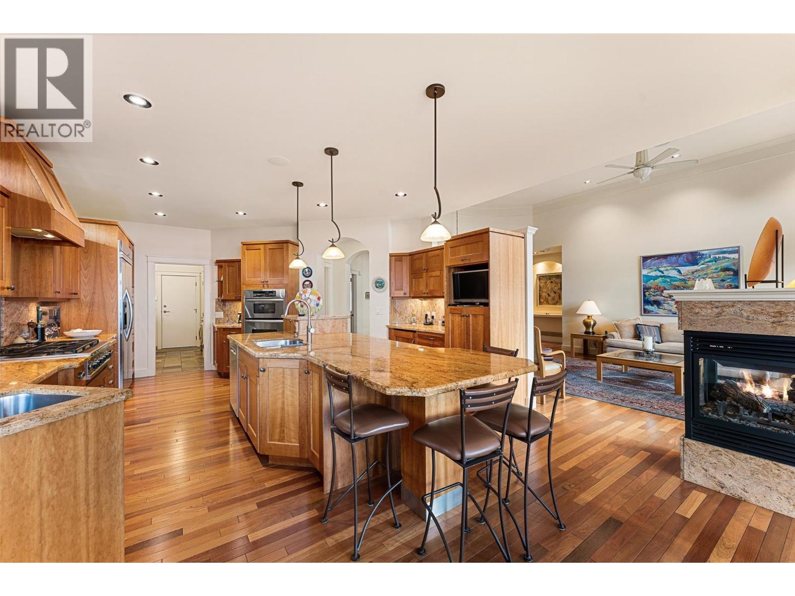  3373 Ridge Boulevard, West Kelowna