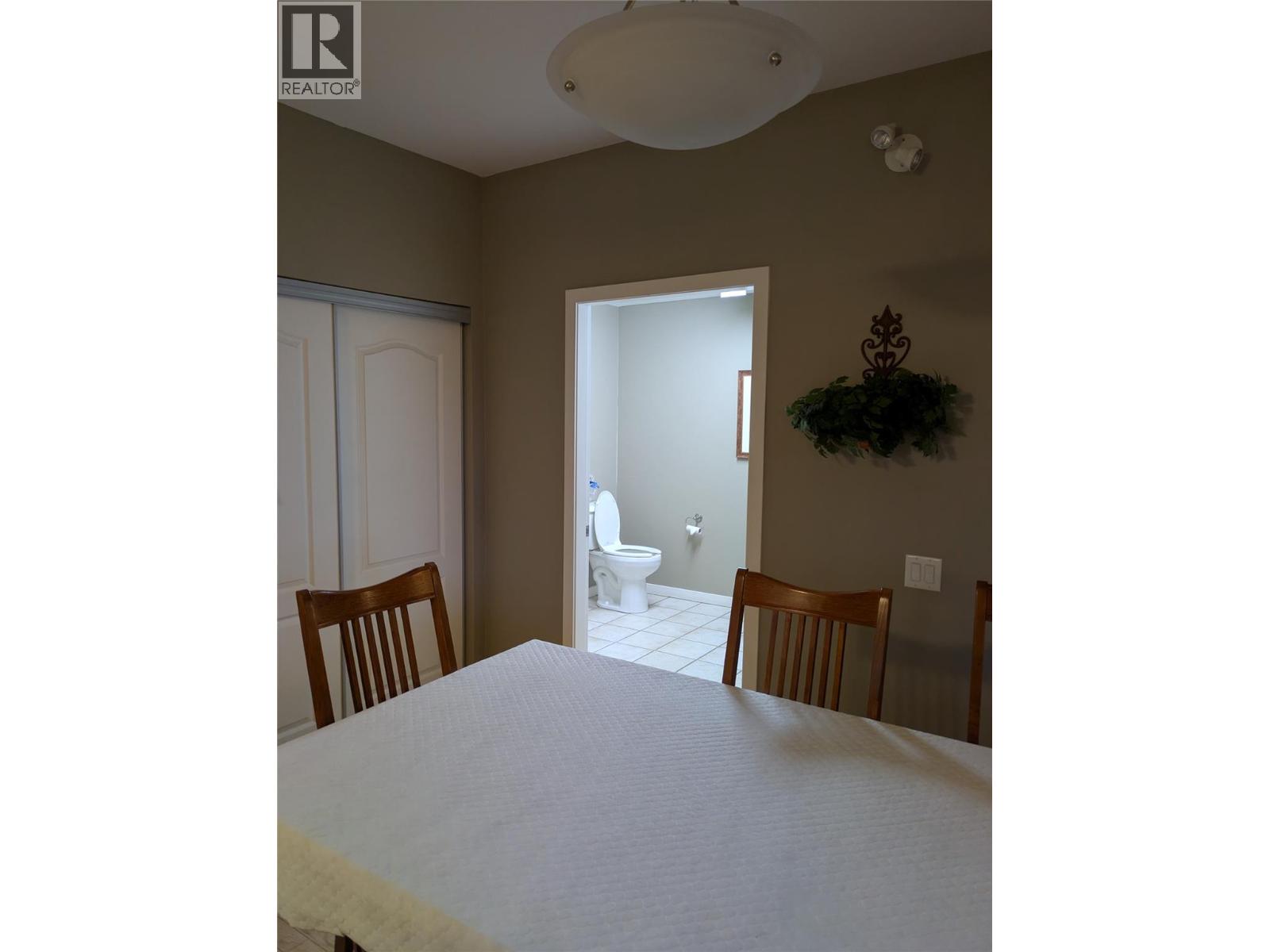 203 688 Lequime Road, Kelowna