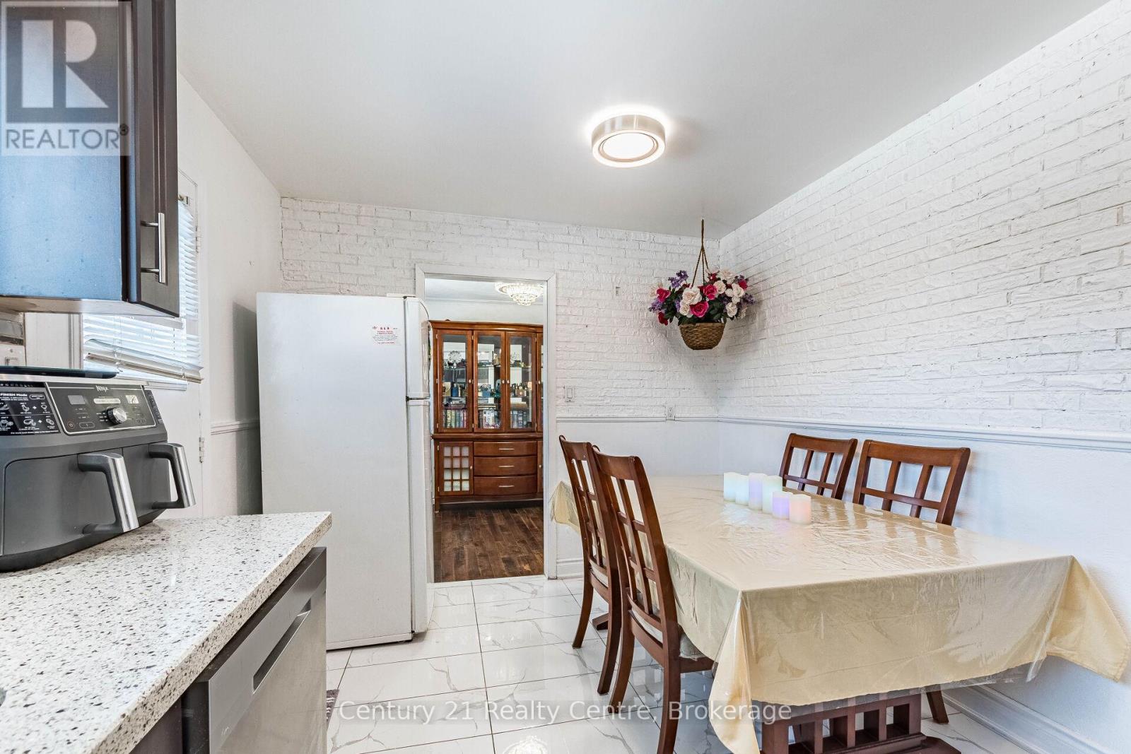 3800 WYEWOOD ROAD - 21