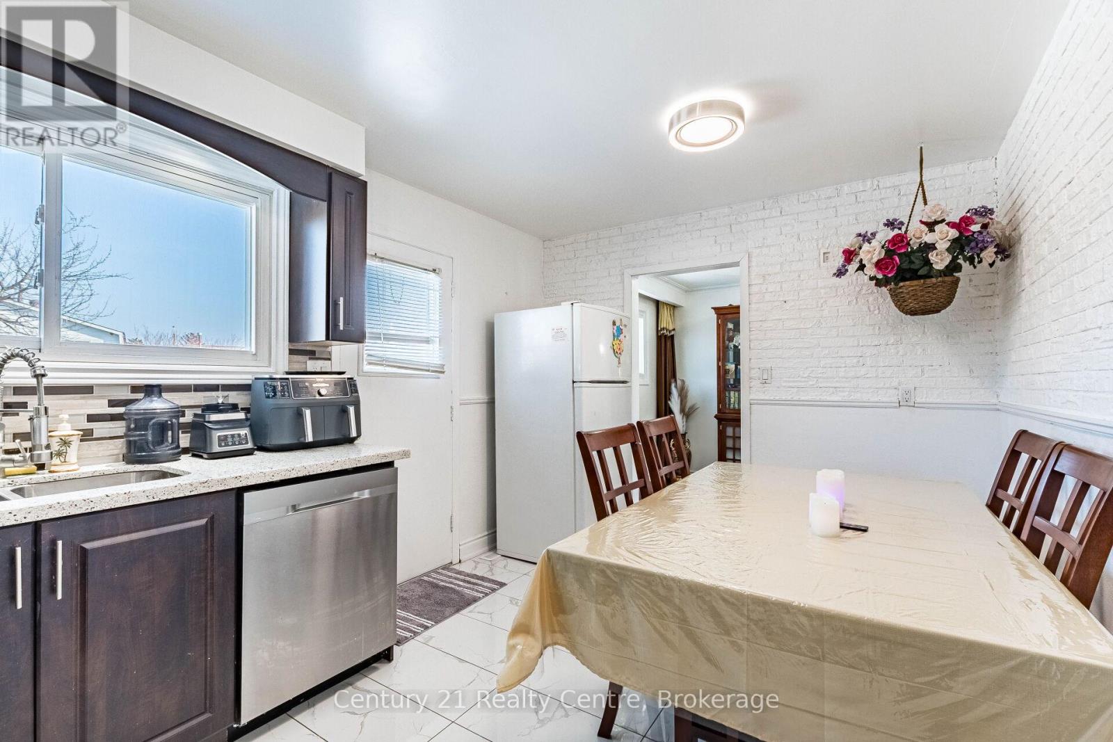 3800 WYEWOOD ROAD - 22