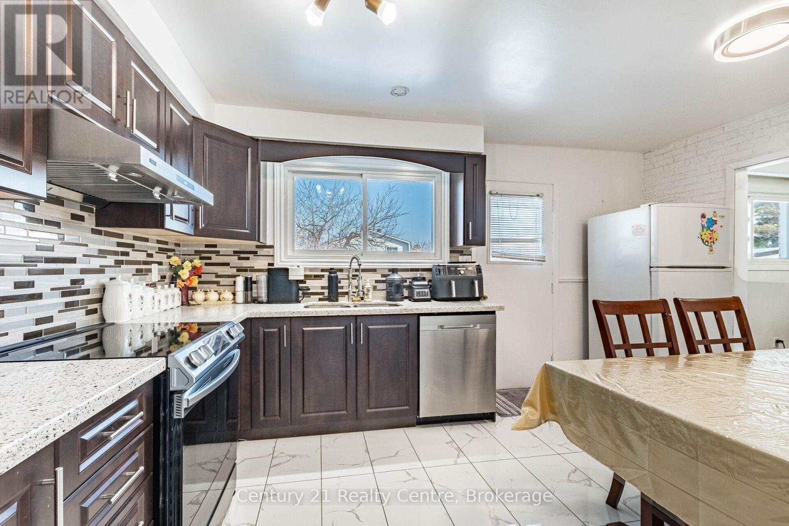 3800 WYEWOOD ROAD - 23