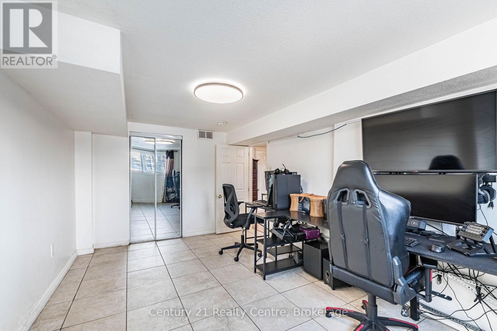 3800 WYEWOOD ROAD - 35