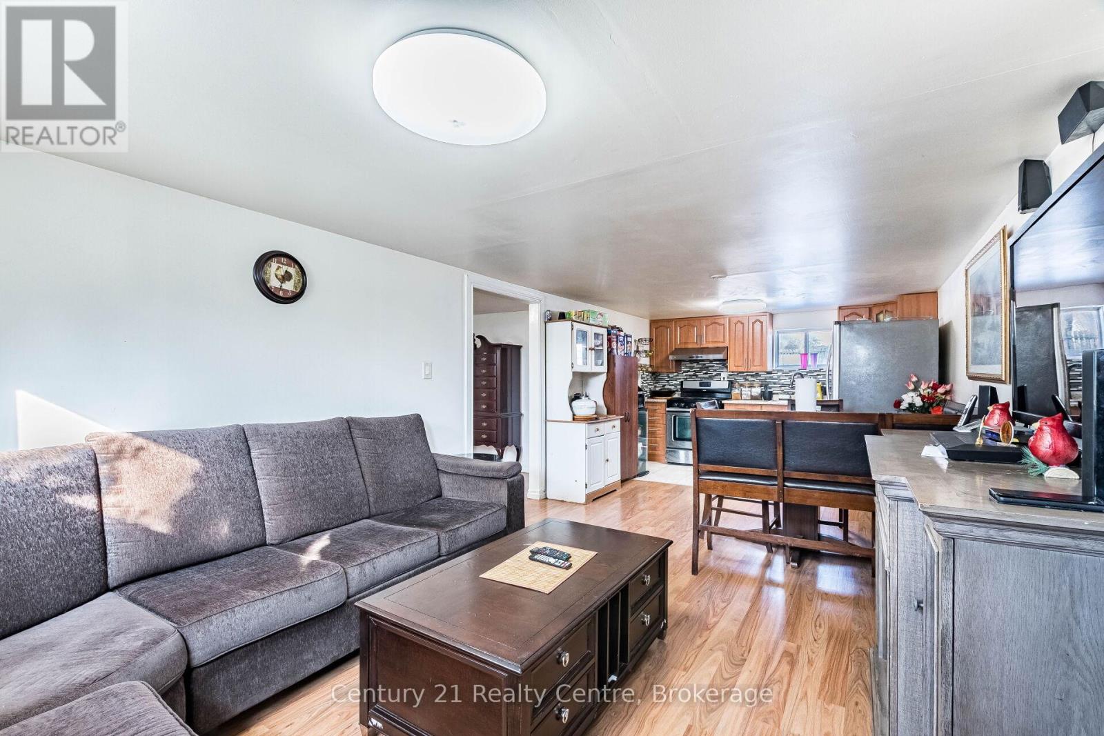 3800 WYEWOOD ROAD - 37
