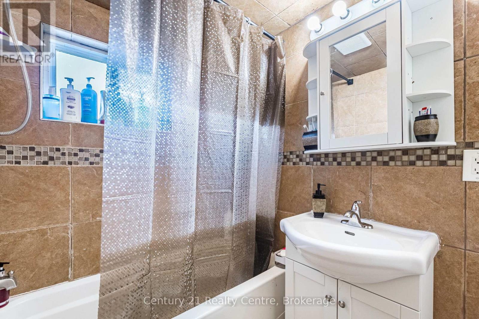 3800 WYEWOOD ROAD - 42