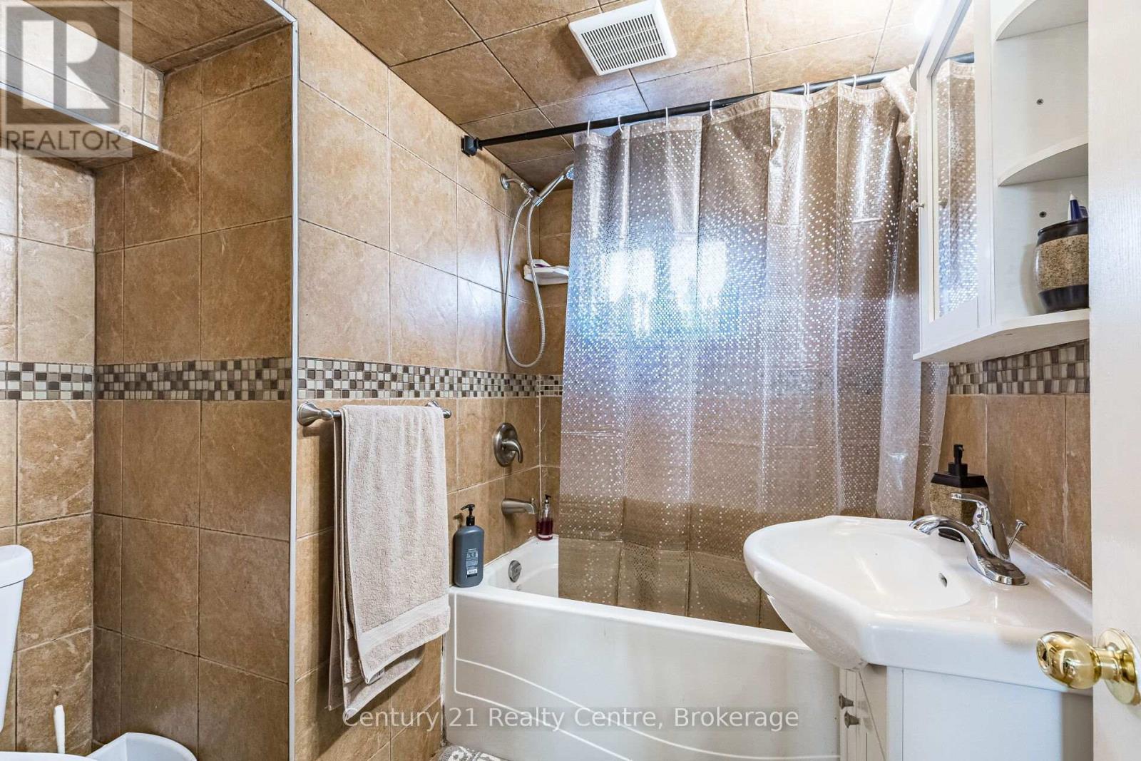 3800 WYEWOOD ROAD - 43