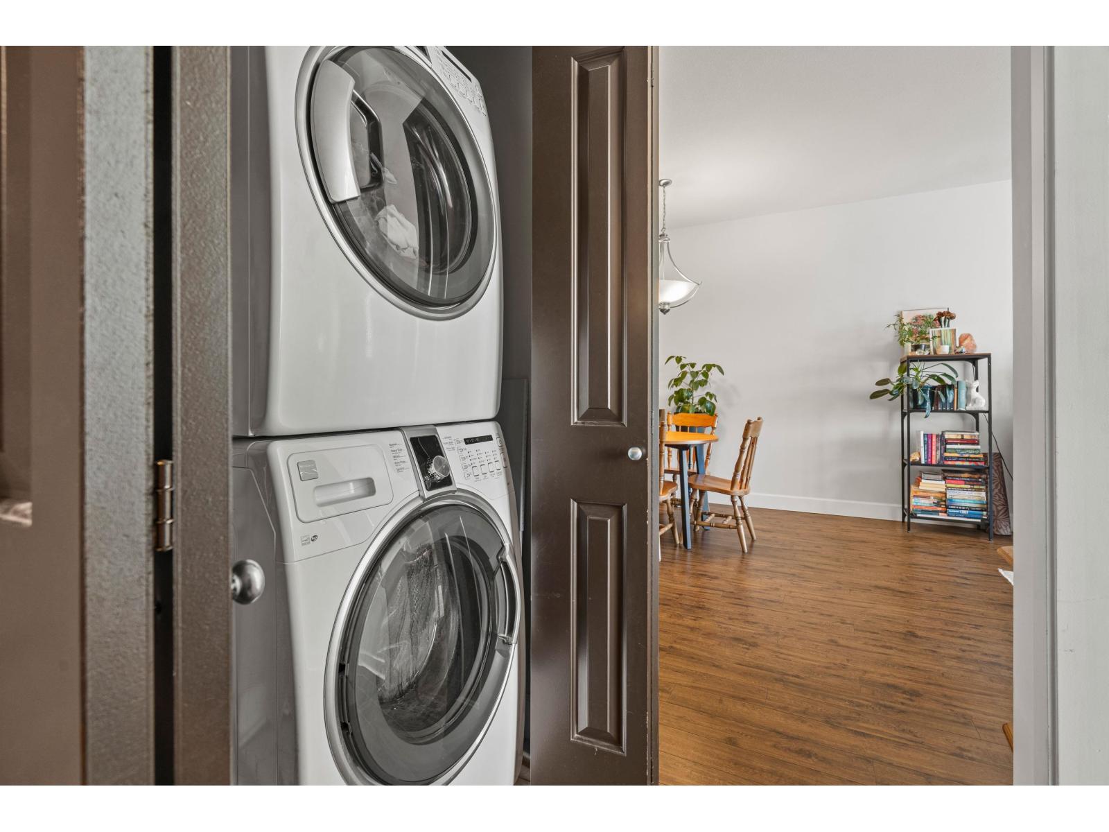 216 46262 FIRST AVENUE, Chilliwack Proper East, Chilliwack