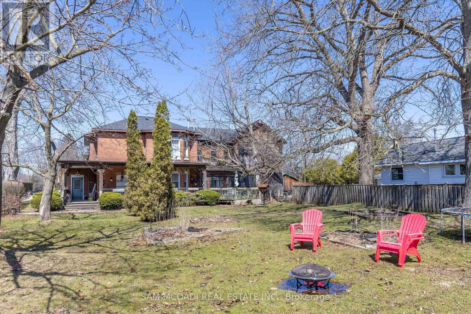 6 DRAYTON STREET - 48