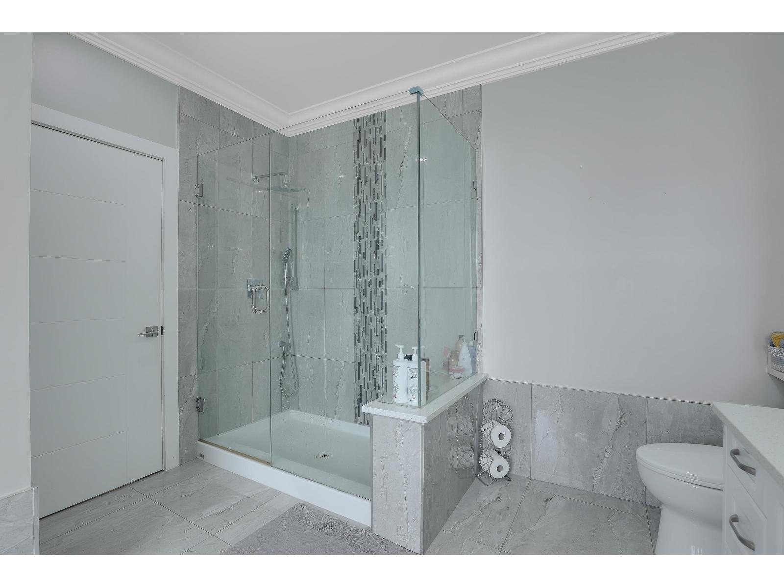 5438 188 STREET, Surrey