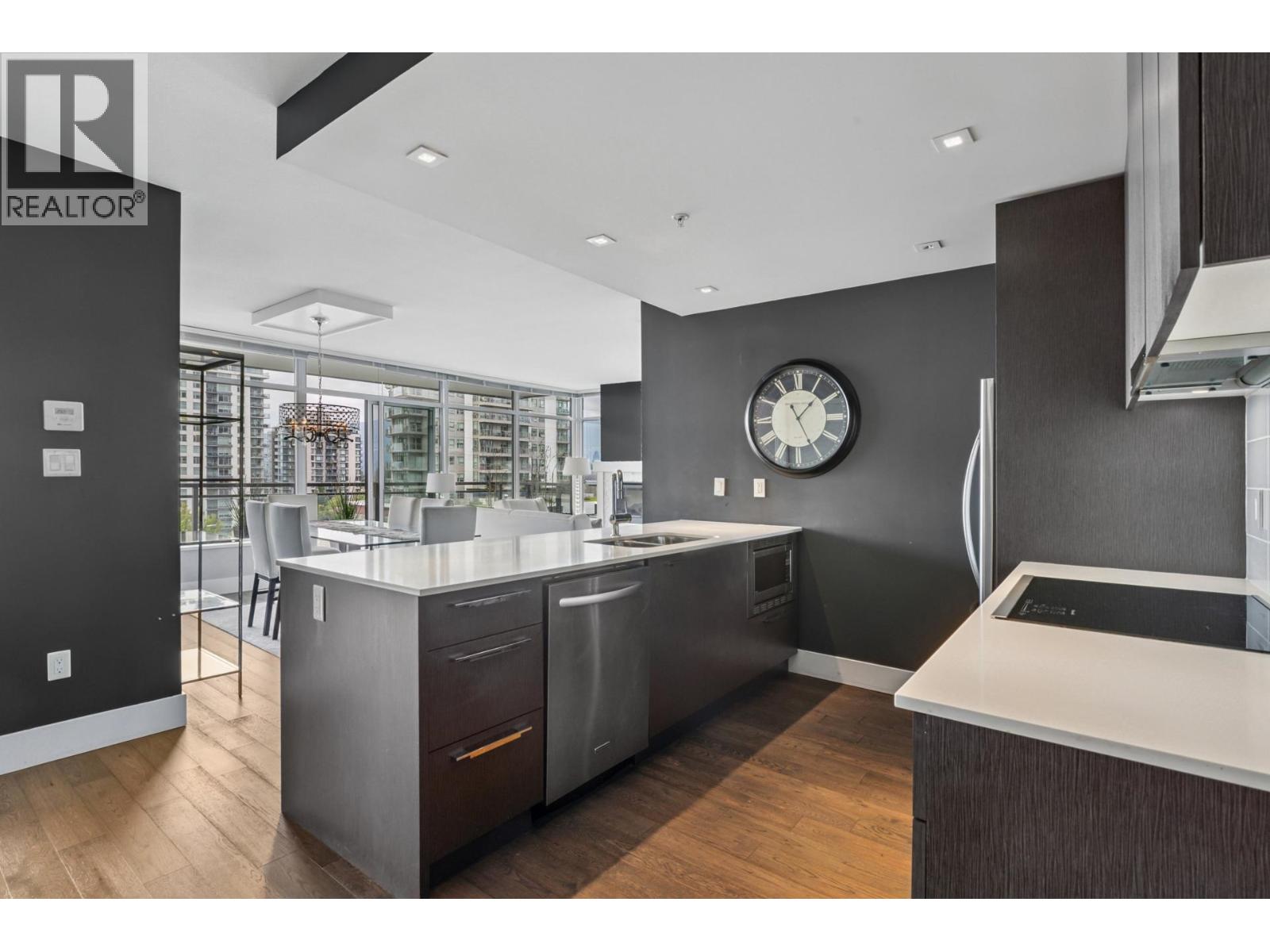 505 111 E 13TH STREET, North Vancouver