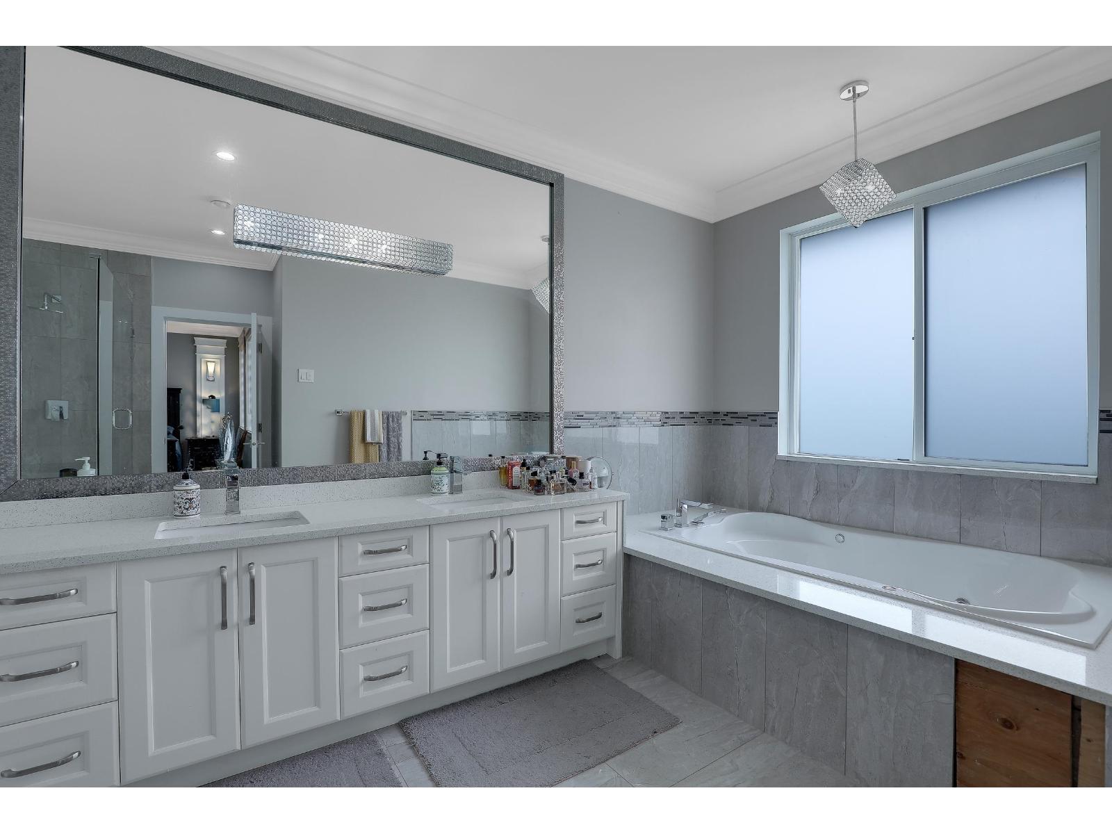 5438 188 STREET, Surrey