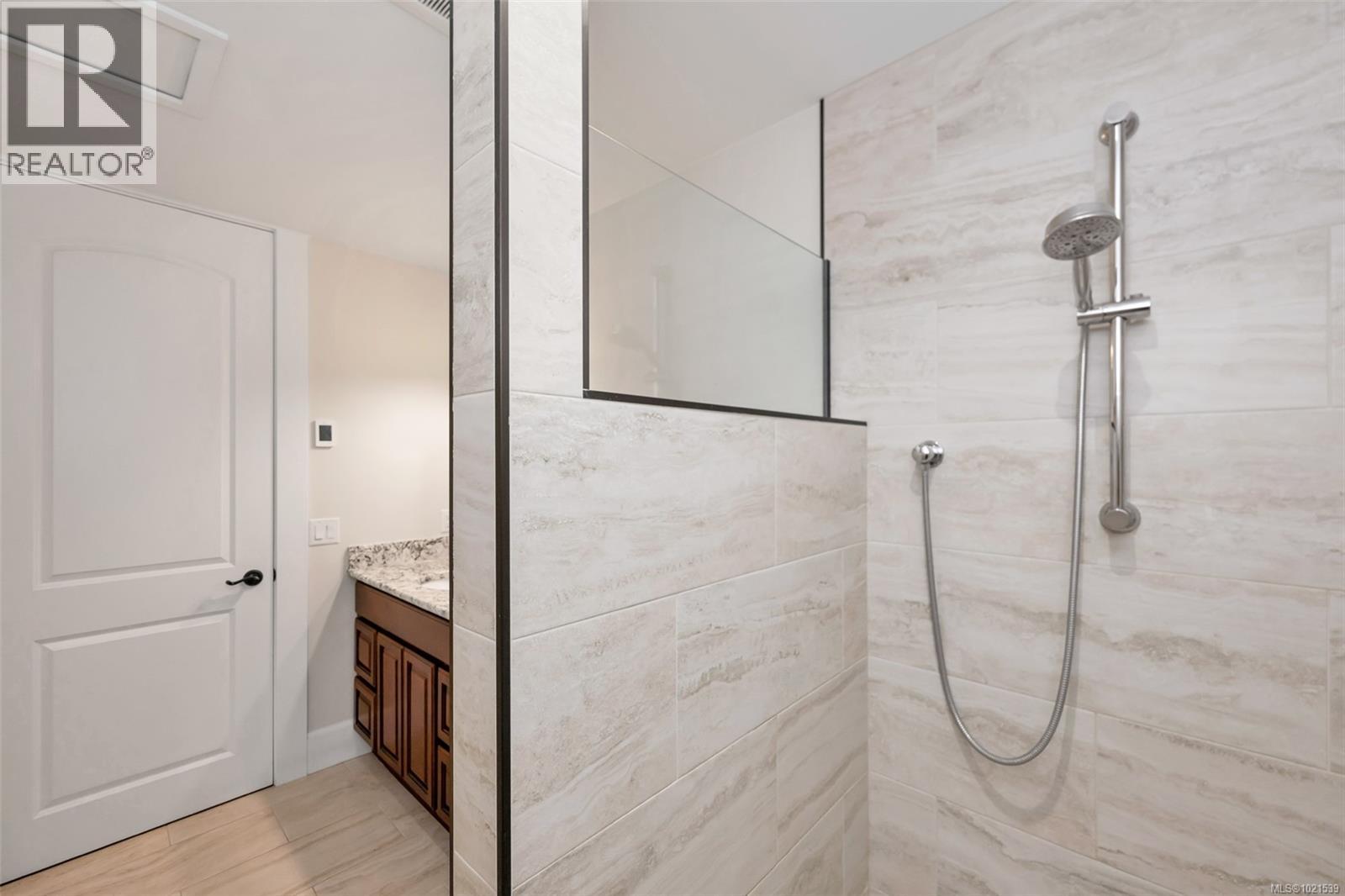 2476 Lighthouse Point Rd, Sooke