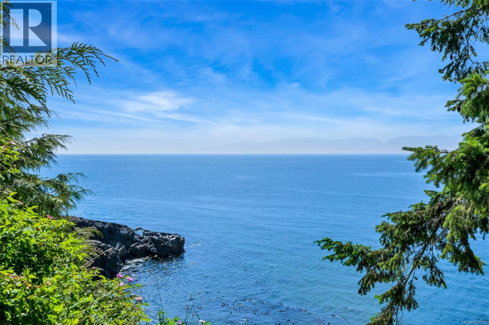 2476 Lighthouse Point Rd, Sooke