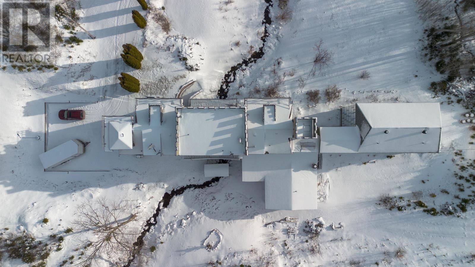 Property 12 of 30 of 11980 105 Highway