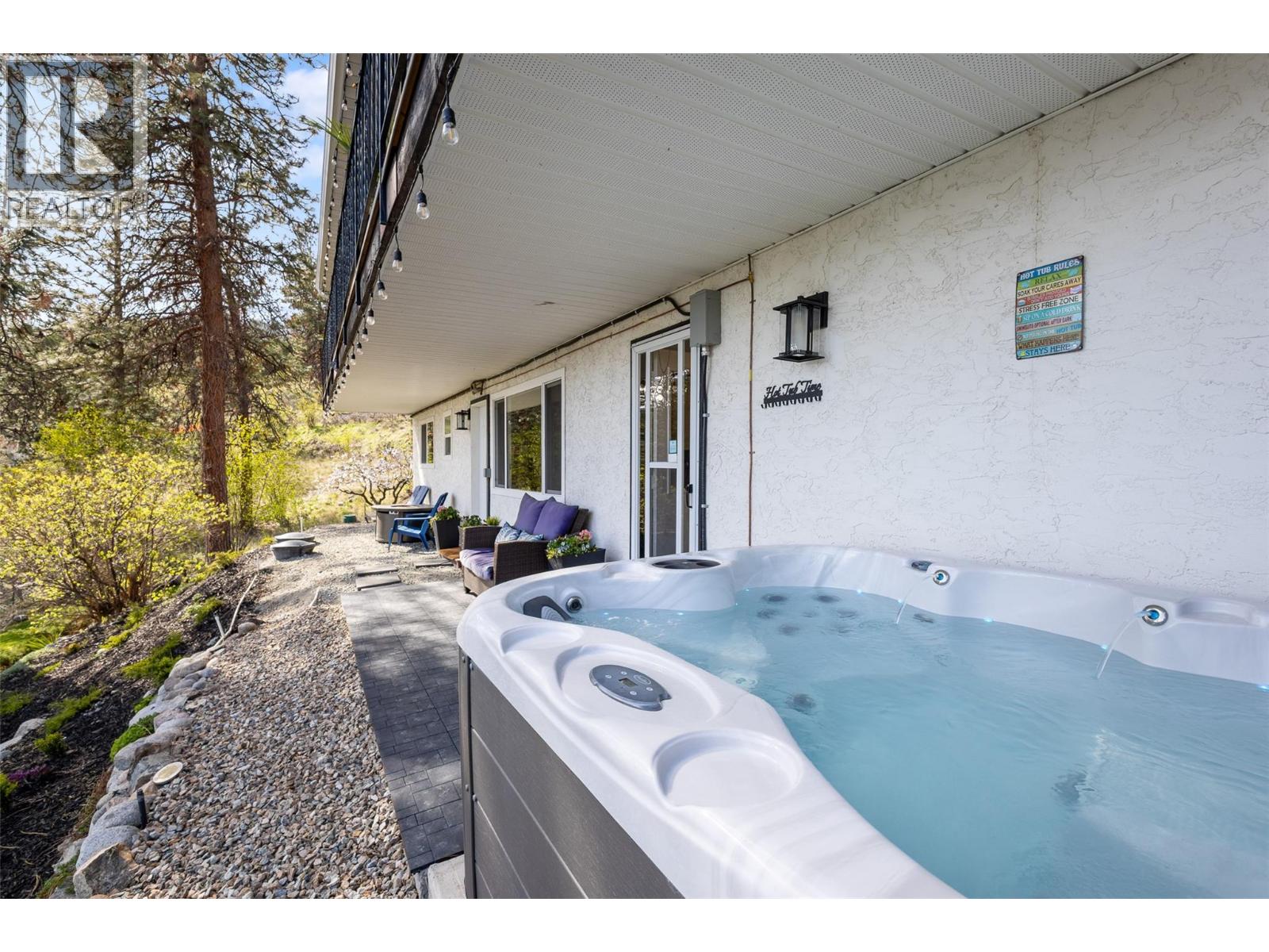  4239 4th Avenue, Peachland