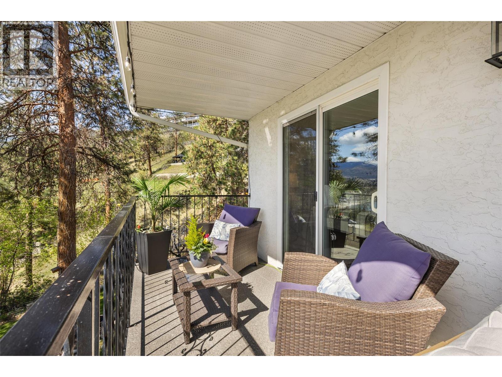  4239 4th Avenue, Peachland