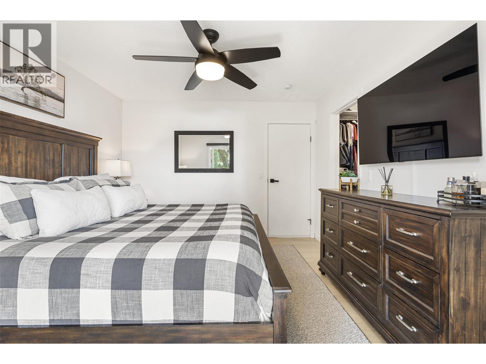  4239 4th Avenue, Peachland