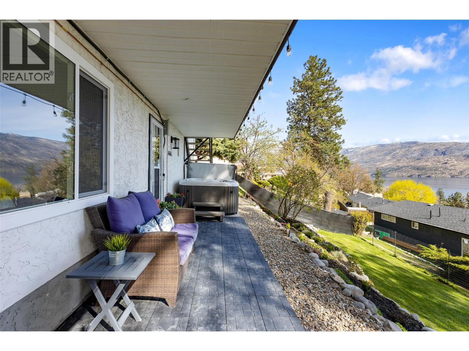  4239 4th Avenue, Peachland