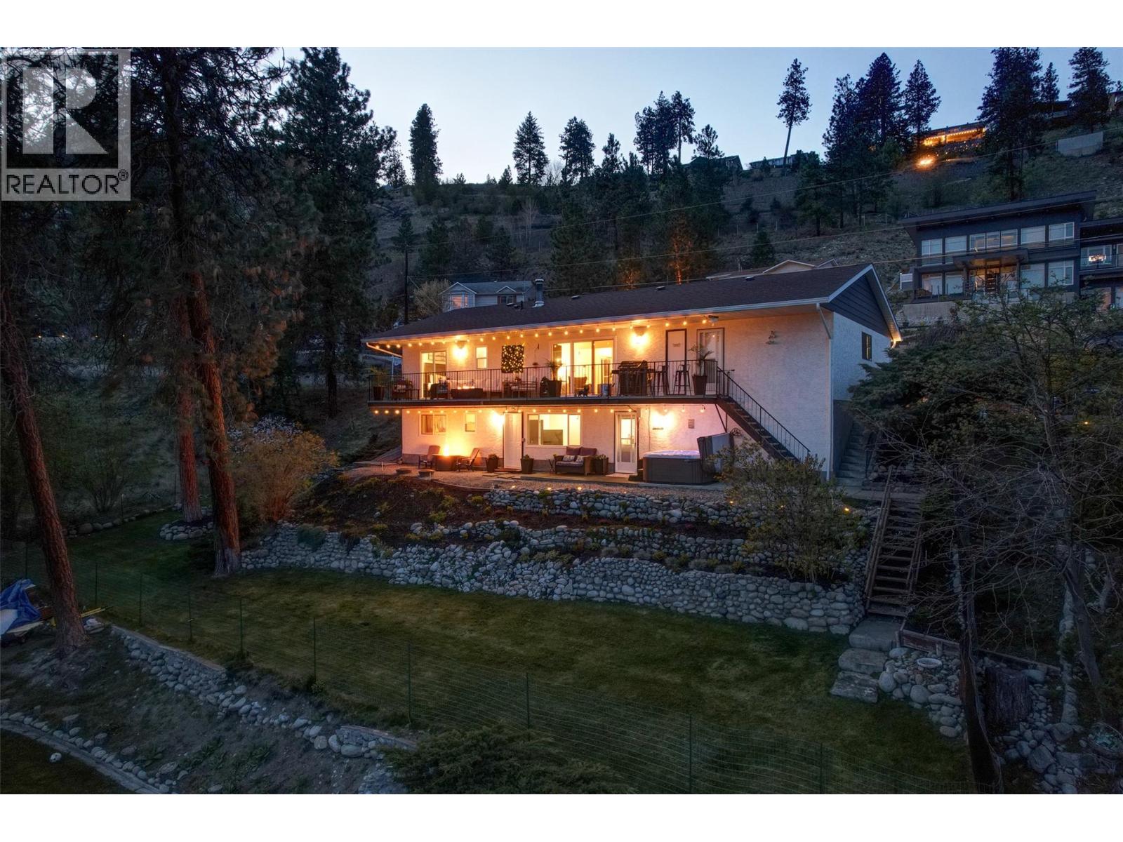  4239 4th Avenue, Peachland