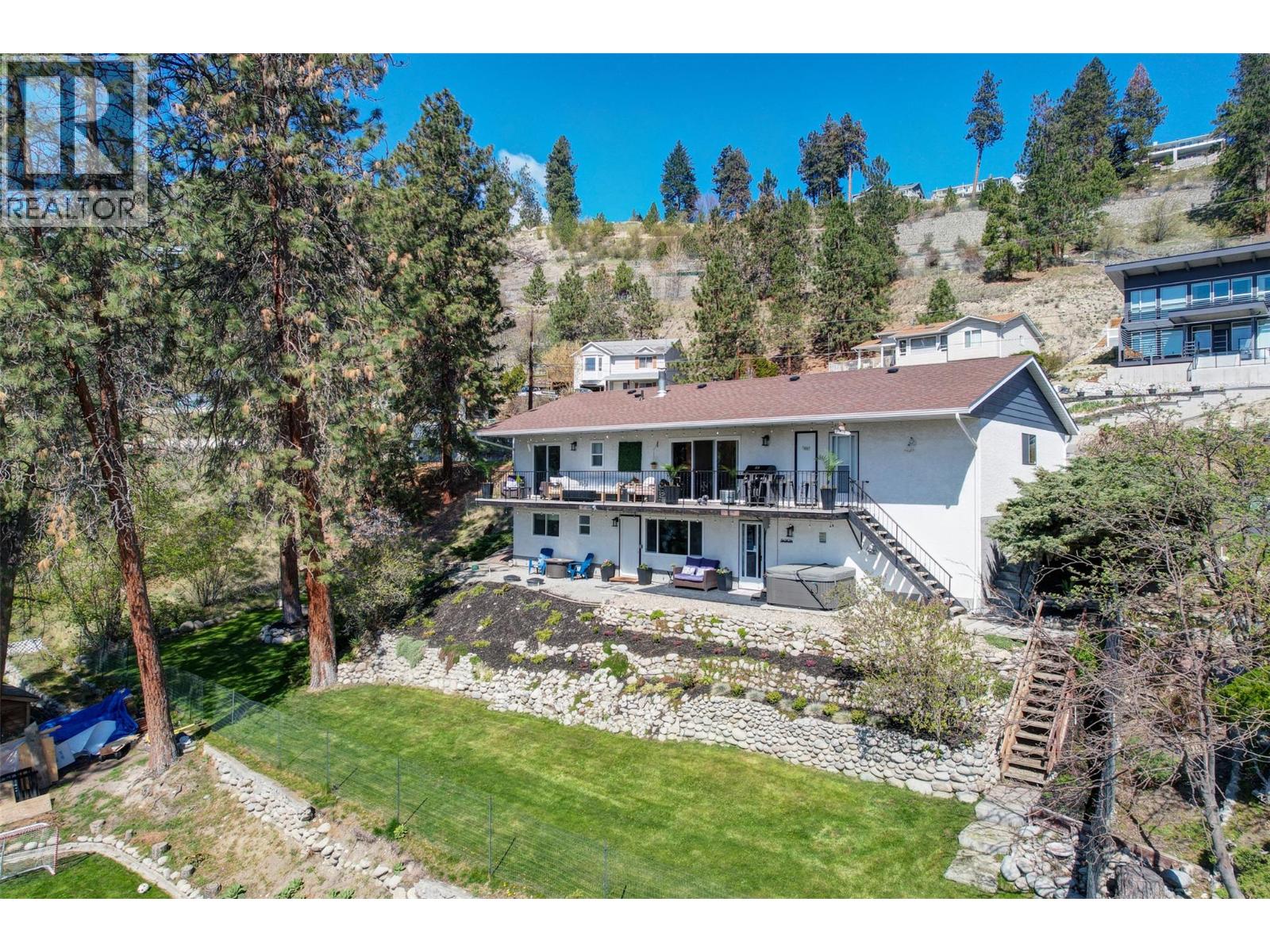 4239 4th Avenue, Peachland