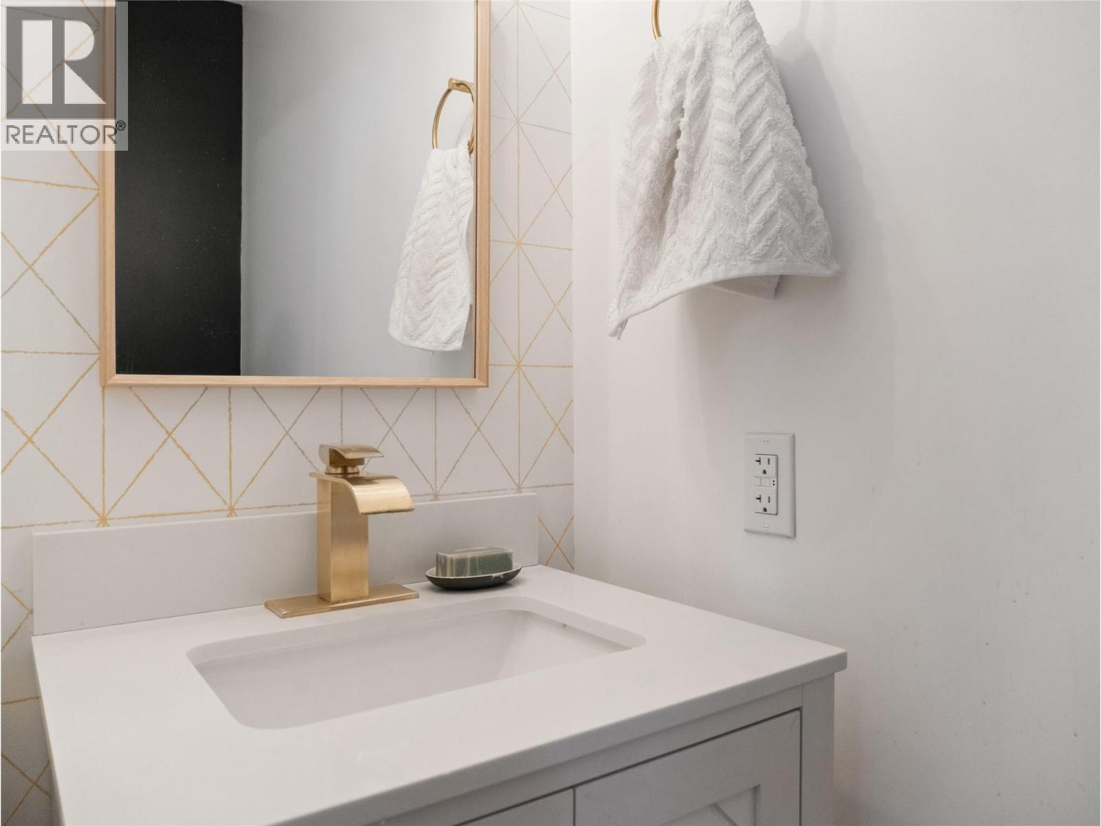 1500 105 Avenue, Dawson Creek