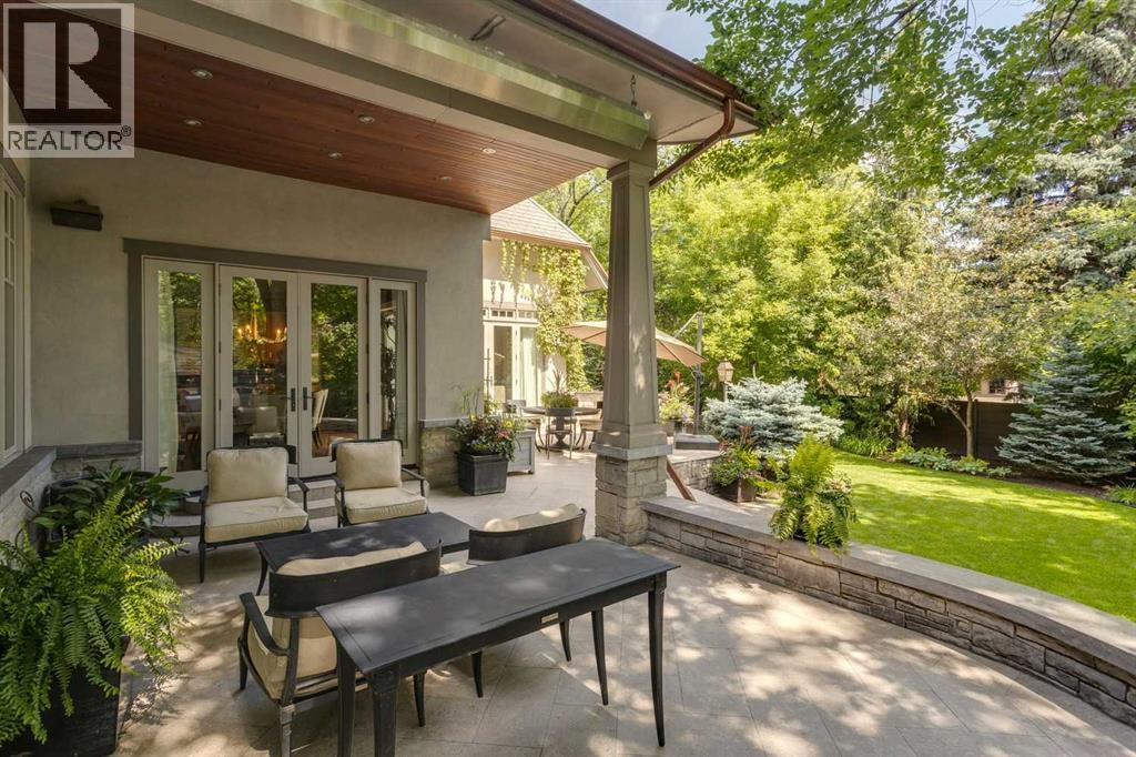 Single Family House for Sale in  Montcalm Crescent SW Upper Mount Royal Calgary 