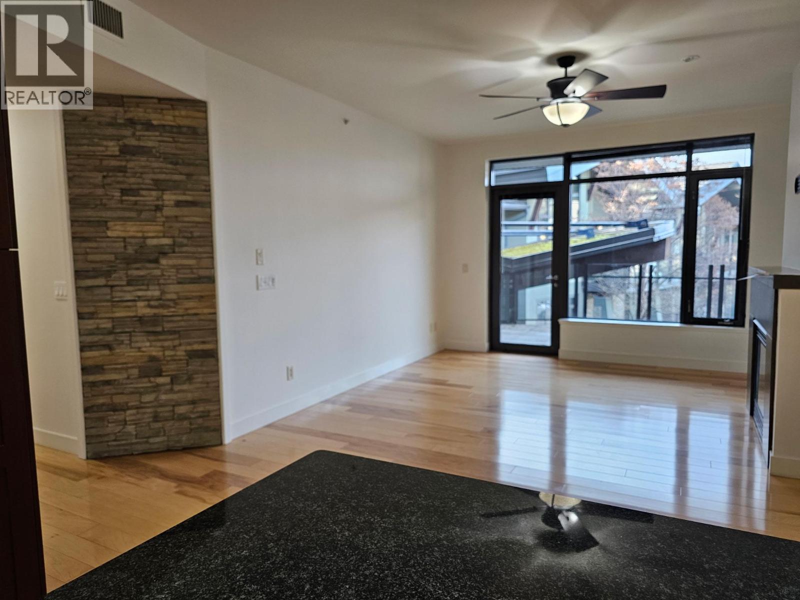 201 600 Sarsons Road, Kelowna