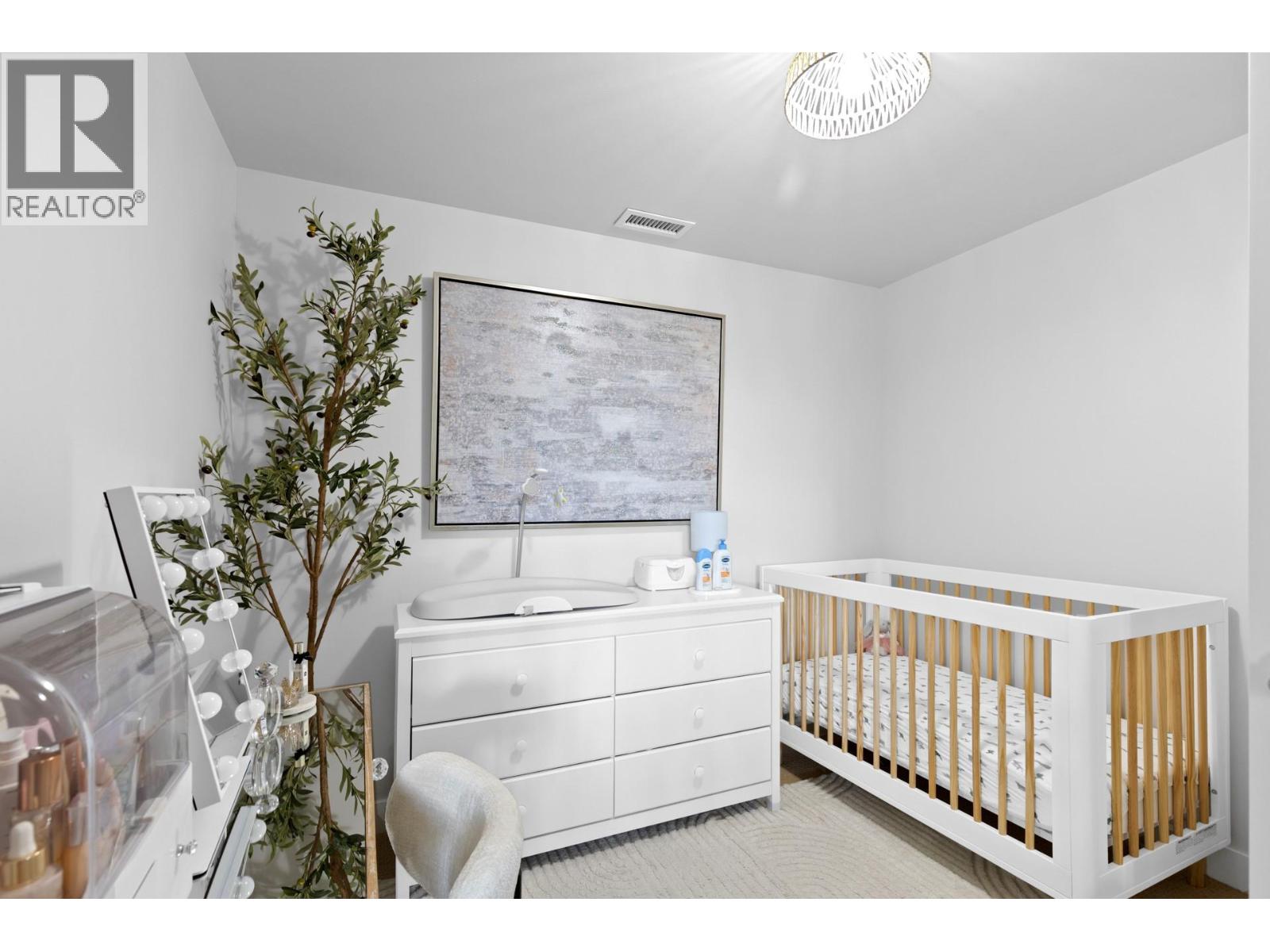 201 600 Sarsons Road, Kelowna