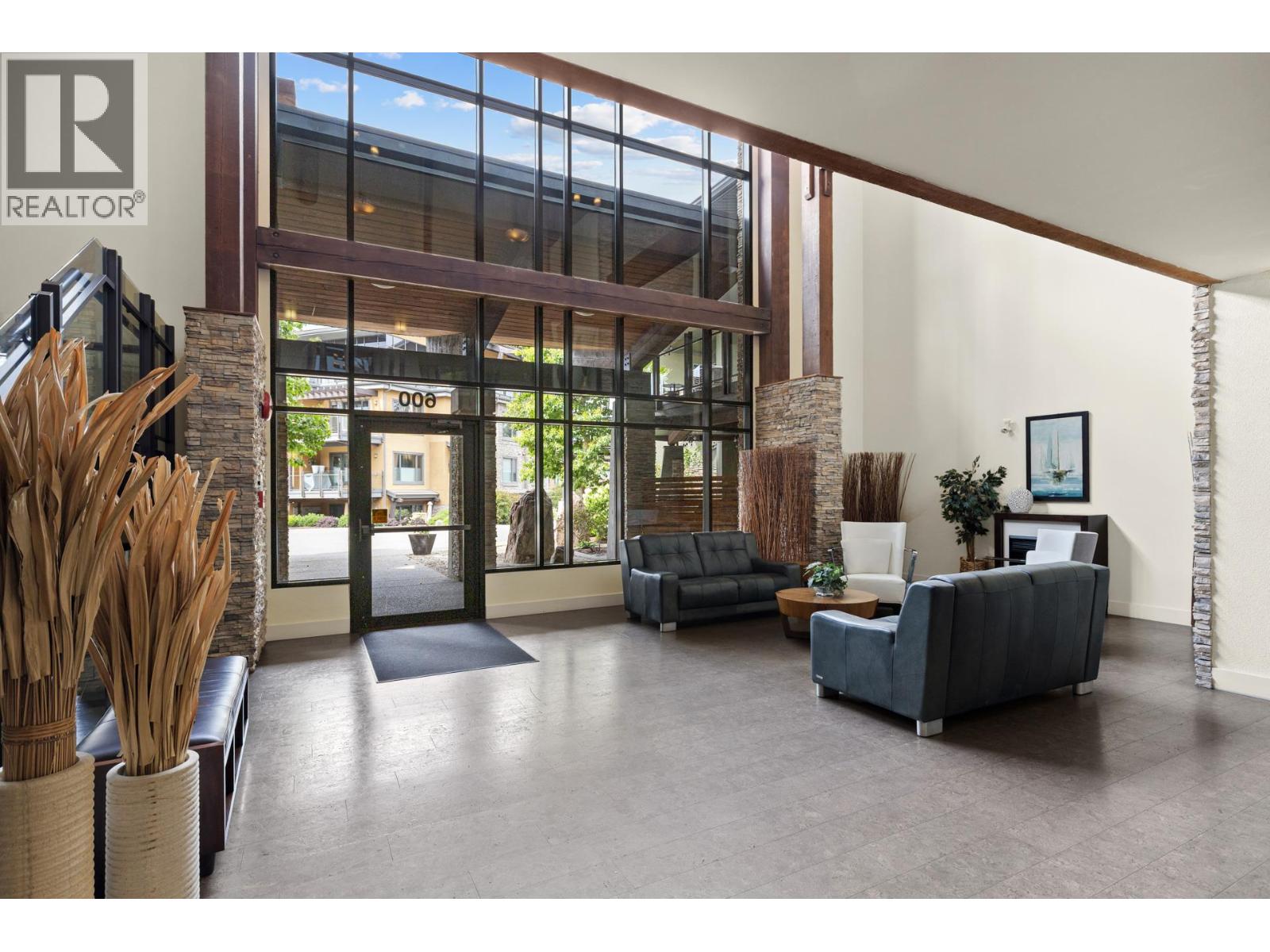 201 600 Sarsons Road, Kelowna