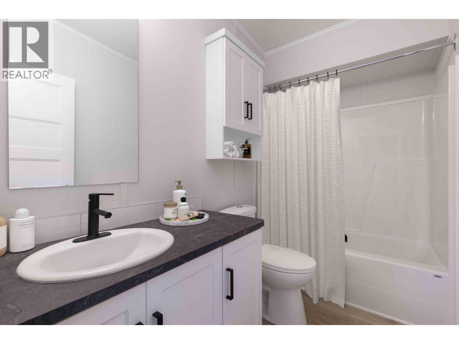 60 7370 HIGHWAY 99, Pemberton