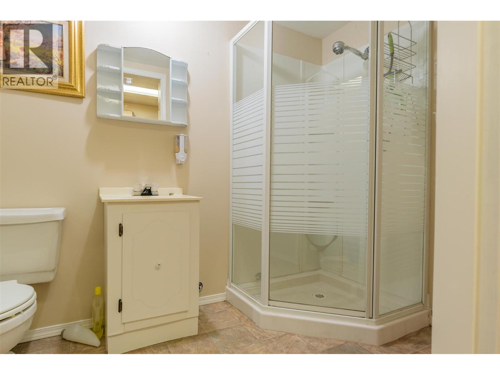 3404 4th Avenue, Castlegar