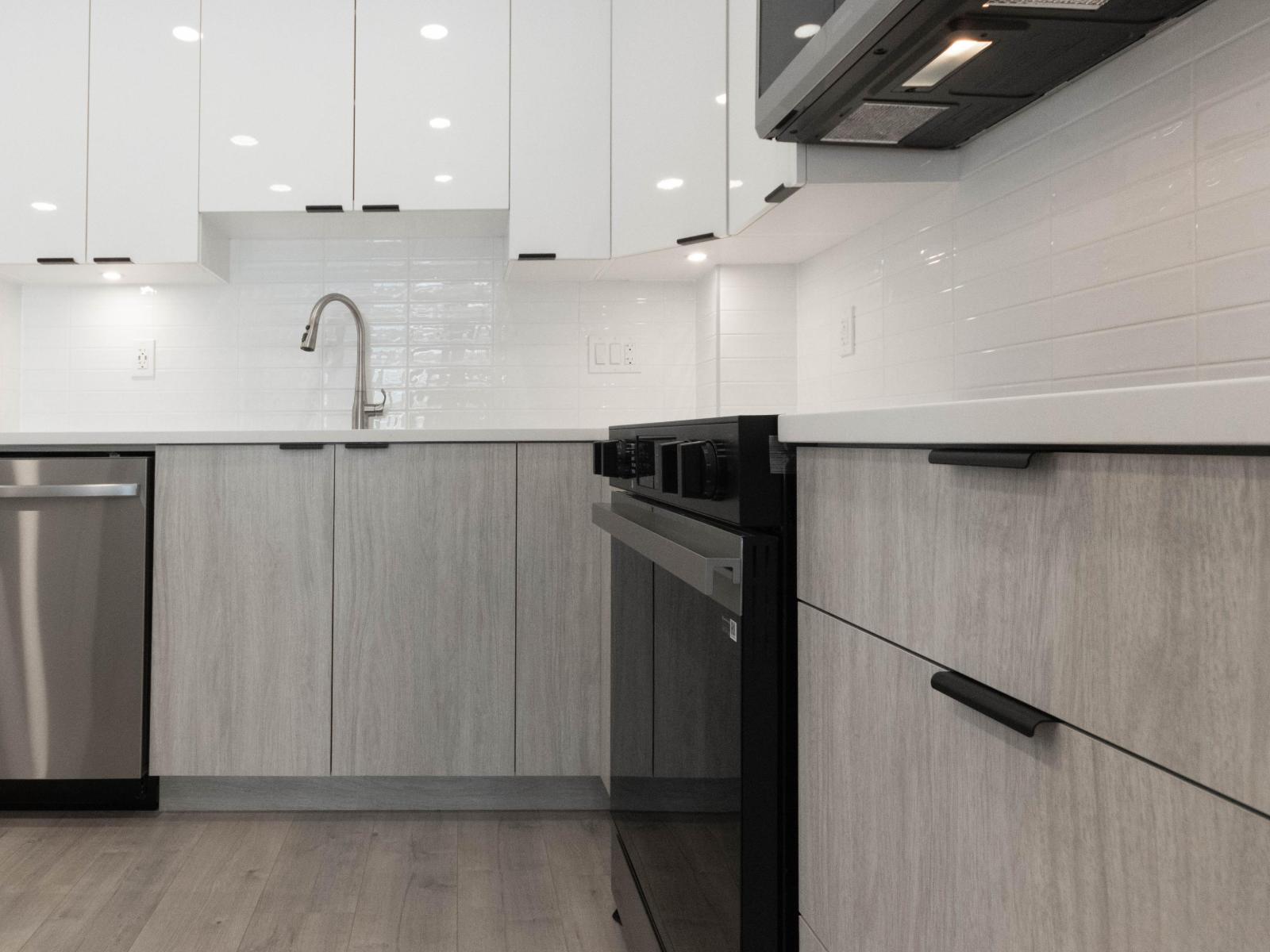 312 13458 95 AVENUE, Surrey