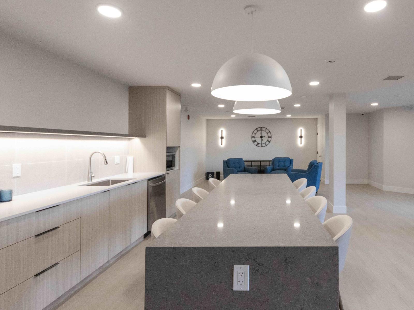 312 13458 95 AVENUE, Surrey