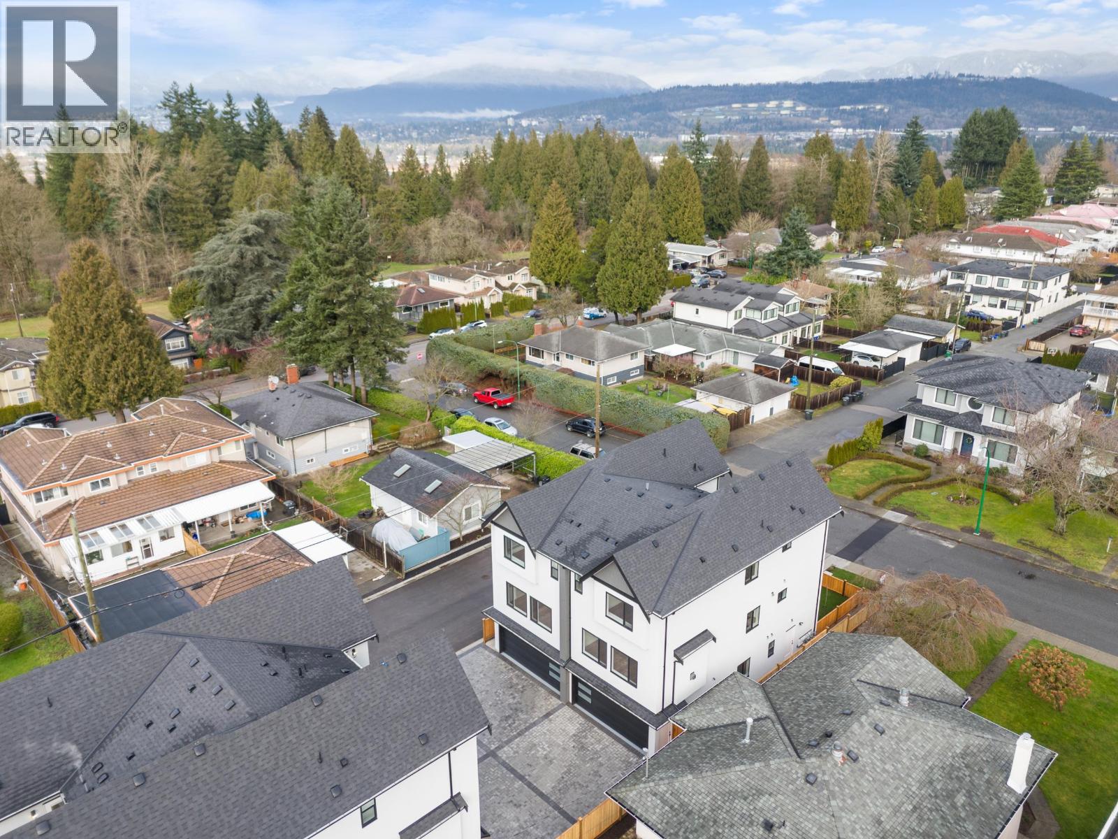 2 6639 ACACIA AVENUE, Burnaby