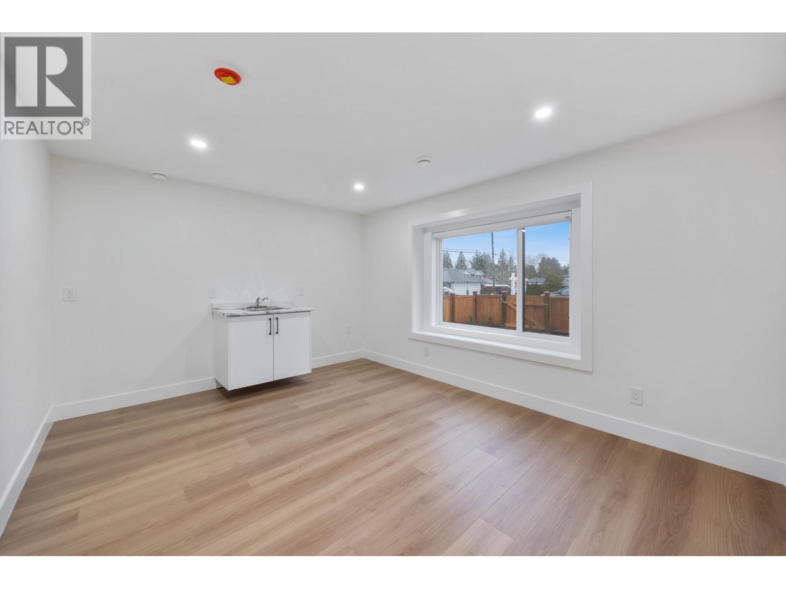 2 6639 ACACIA AVENUE, Burnaby