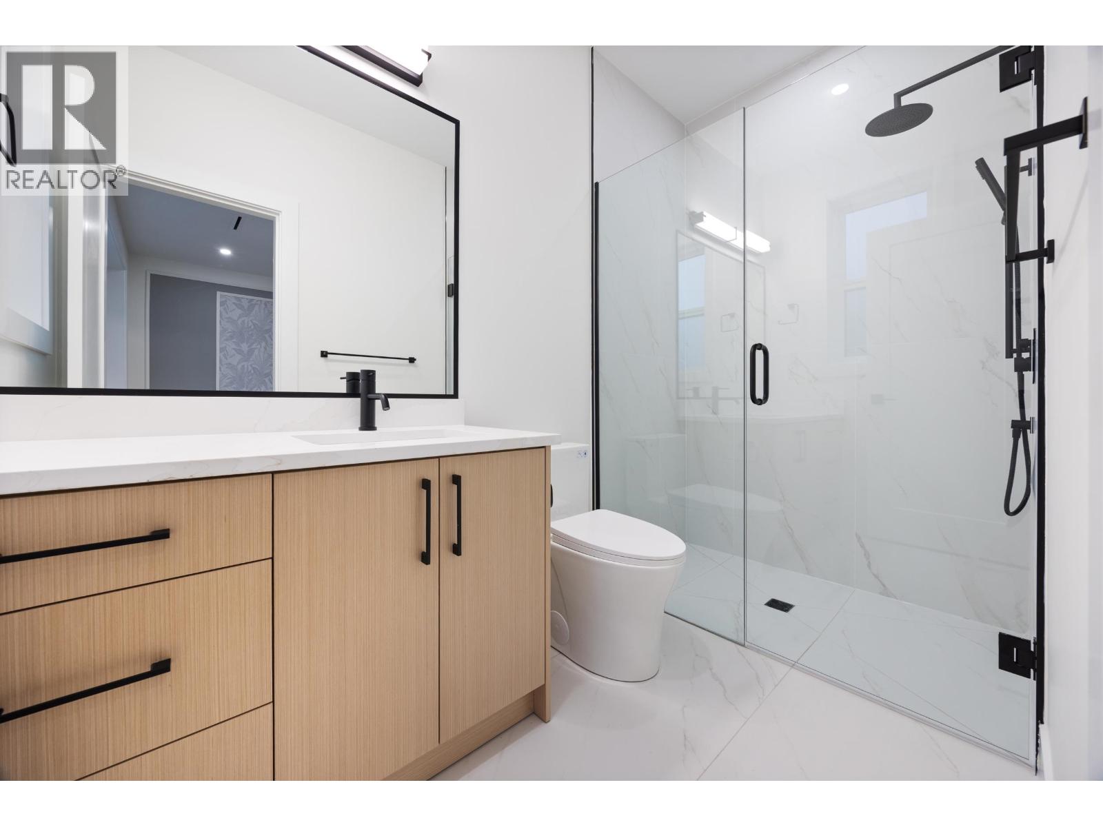 2 6639 ACACIA AVENUE, Burnaby