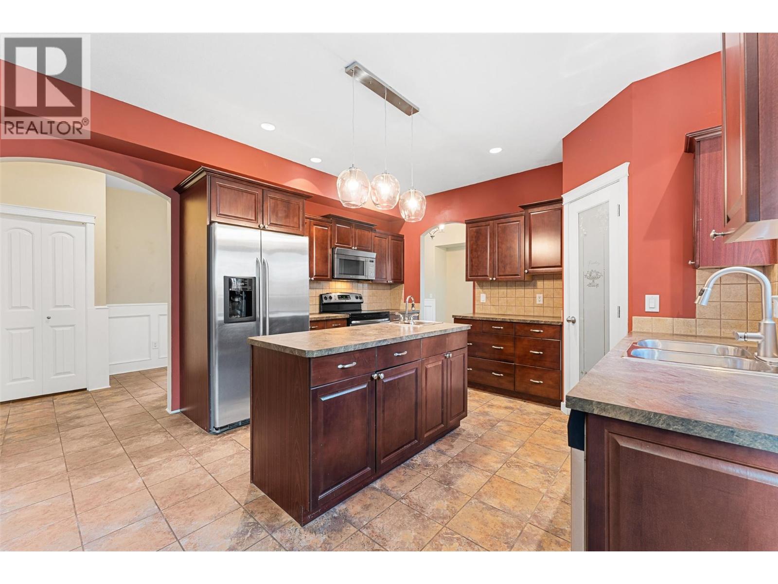  2828 Bentley Road, West Kelowna