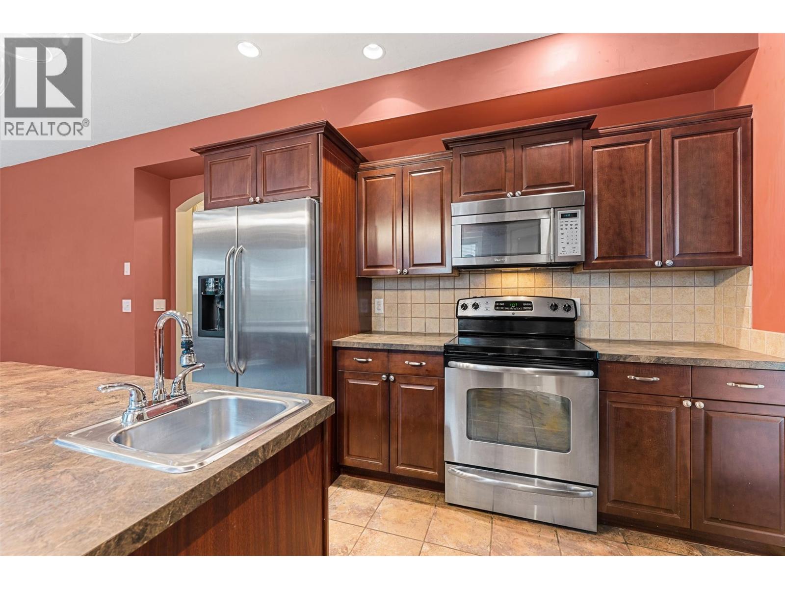  2828 Bentley Road, West Kelowna