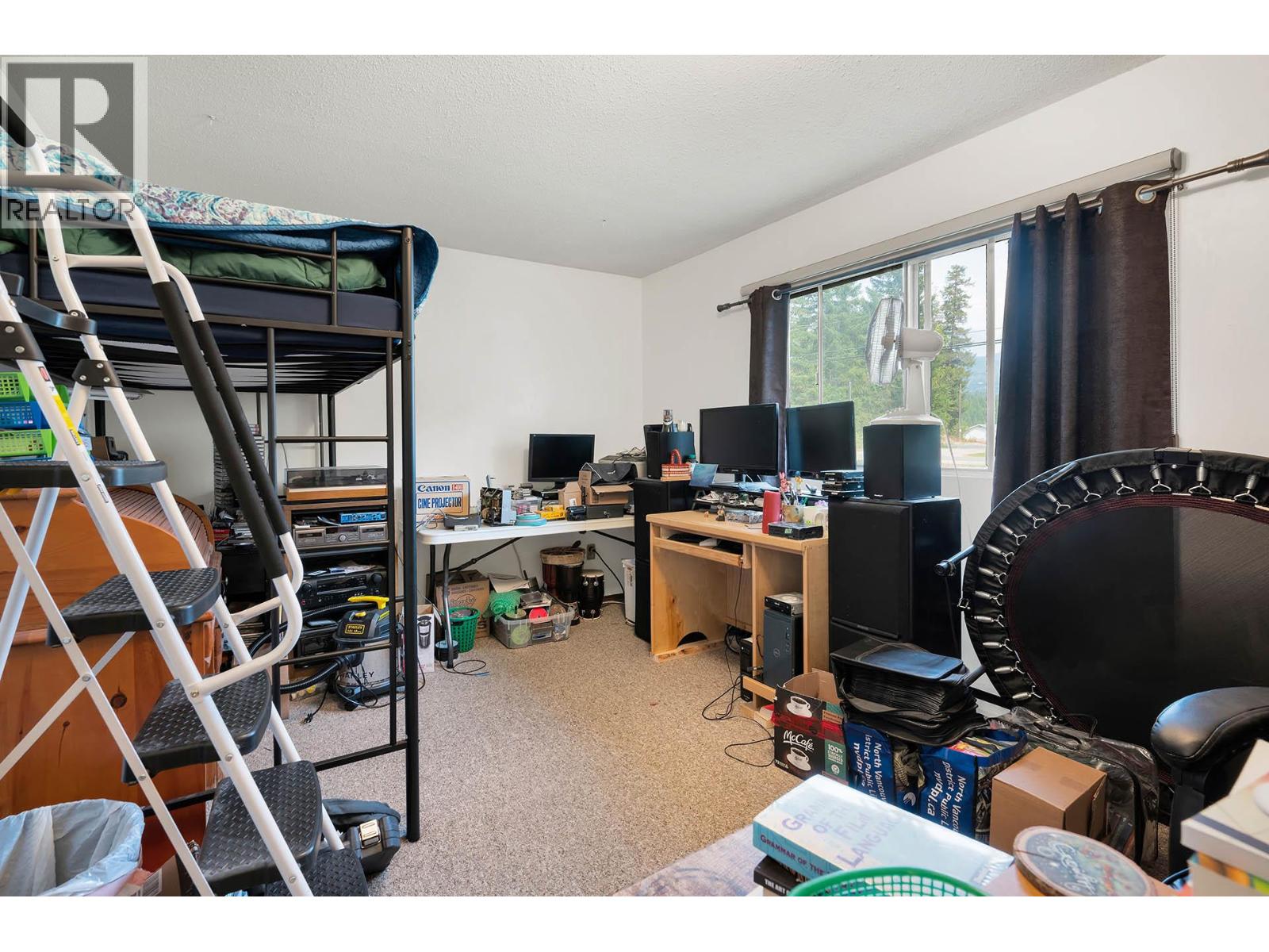 #5 245 Park Drive - 15