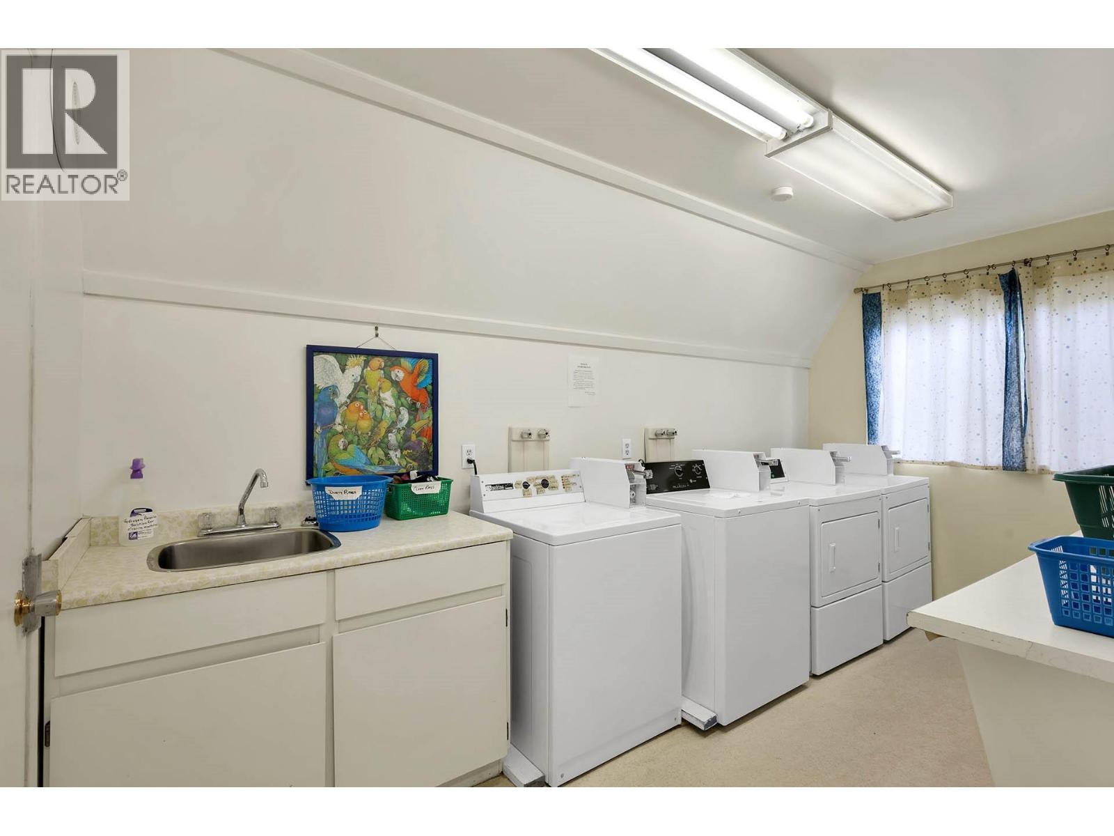 #5 245 PARK DRIVE - 21