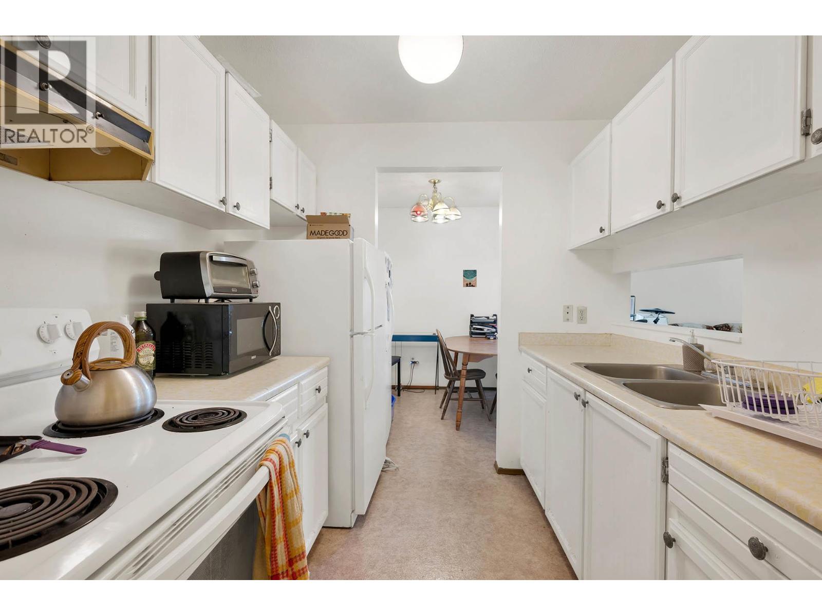 #5 245 Park Drive - 5