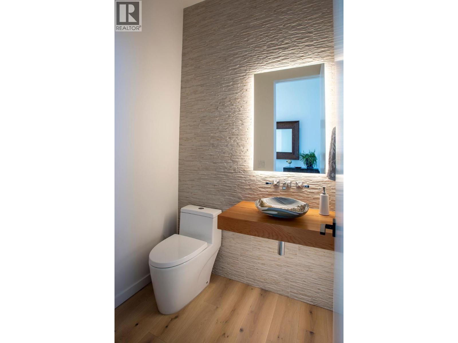 632 Hart Place, Vernon