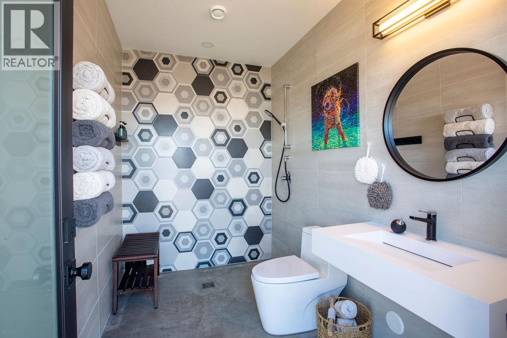 632 Hart Place, Vernon