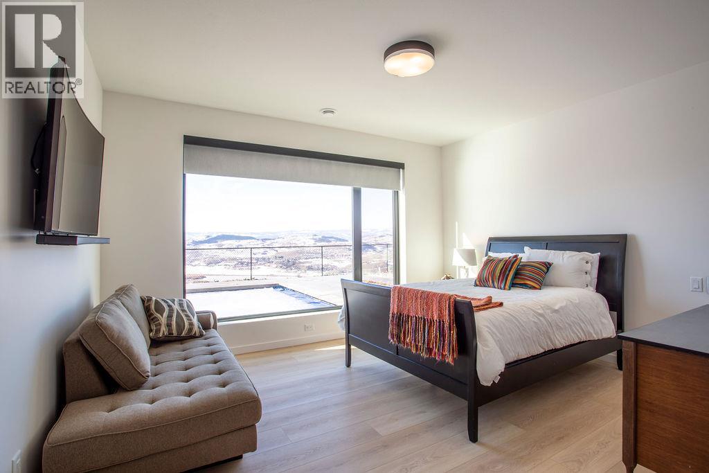 632 Hart Place, Vernon