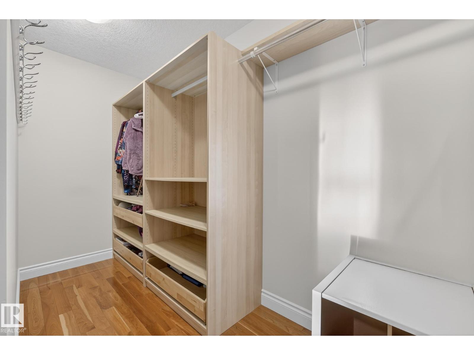 9302 93 ST NW, Edmonton