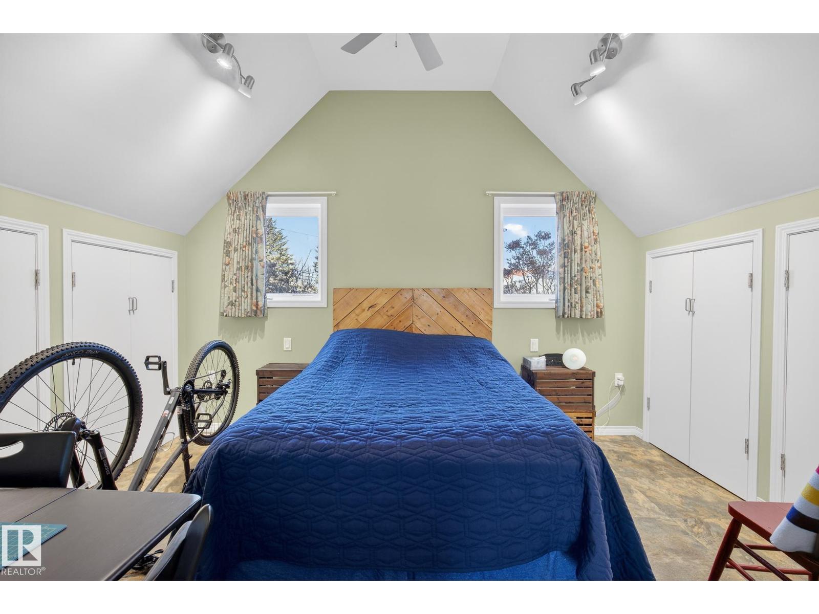 9302 93 ST NW, Edmonton