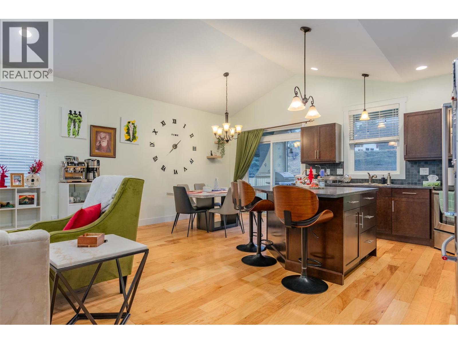 892 Waterloo Road, Castlegar