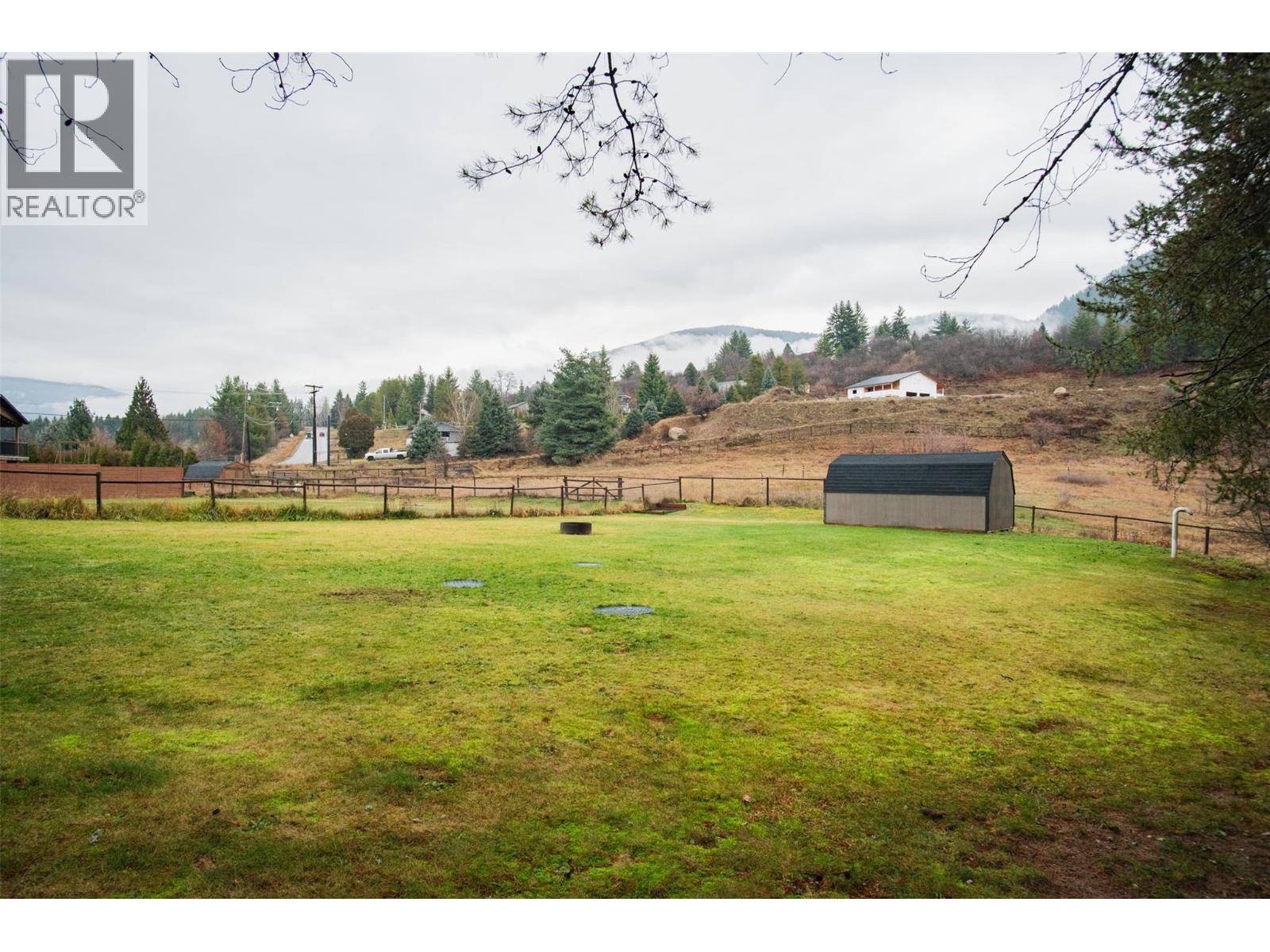 892 Waterloo Road, Castlegar