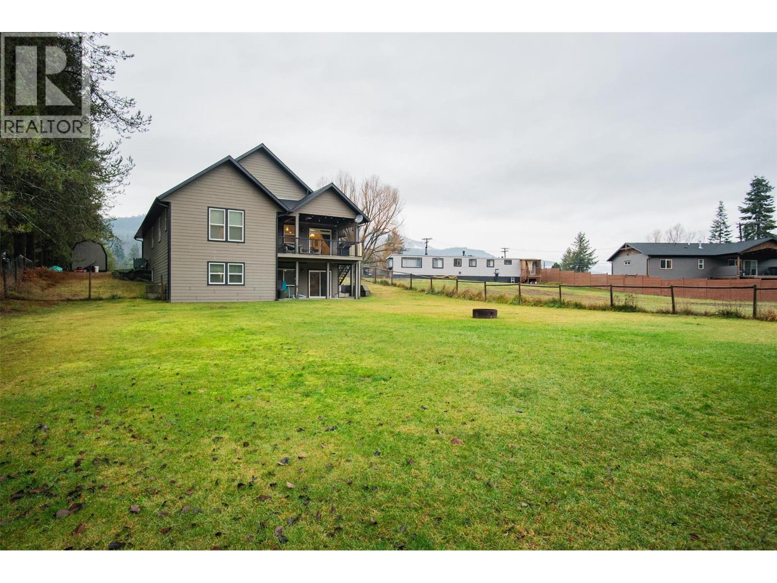 892 Waterloo Road, Castlegar
